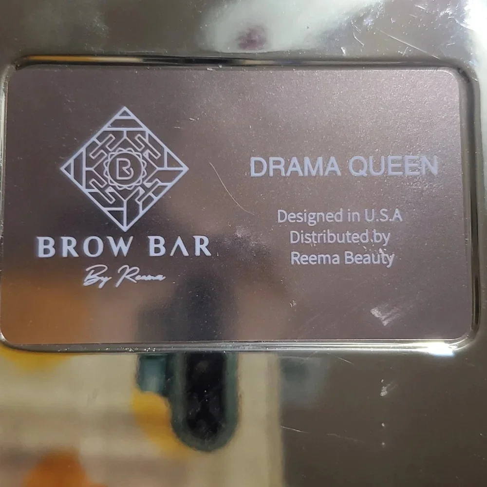 Brow bar drama queen pallet by reema